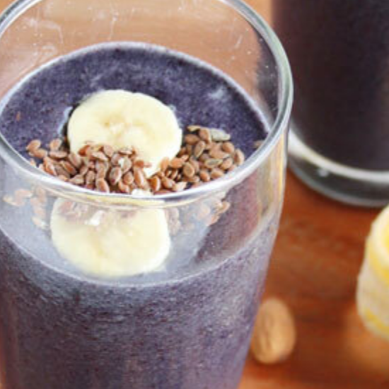 Recipe: Midnight Blue Superfood Smoothie