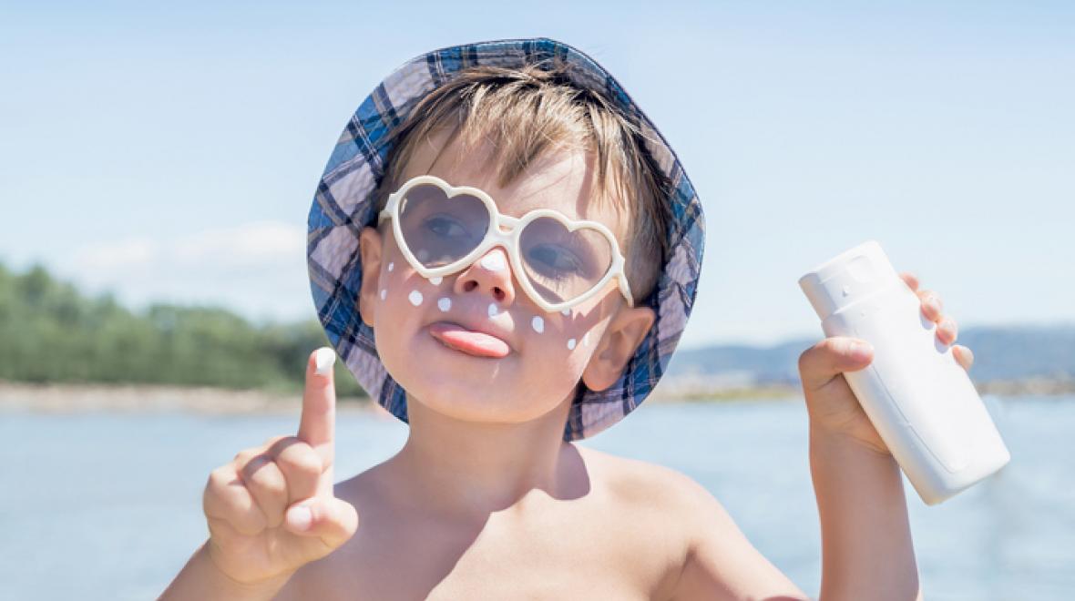 Health and environmental side effects of chemical sunscreens (UV filters)